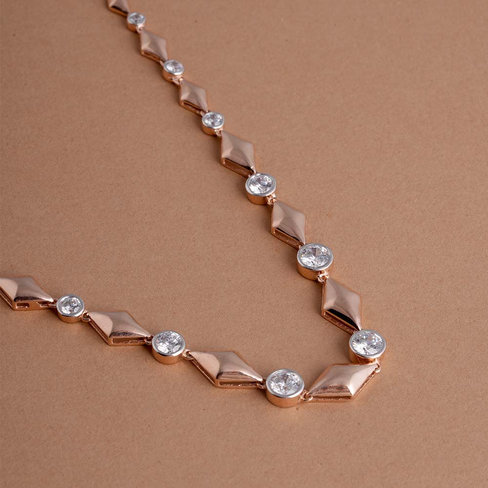 Silvéra Signature Necklace