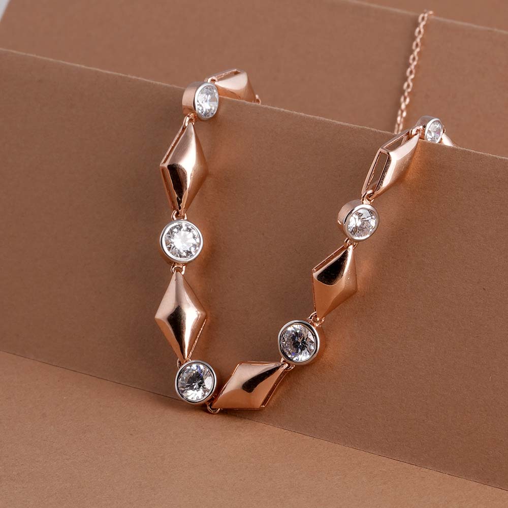 Silvéra Signature Necklace