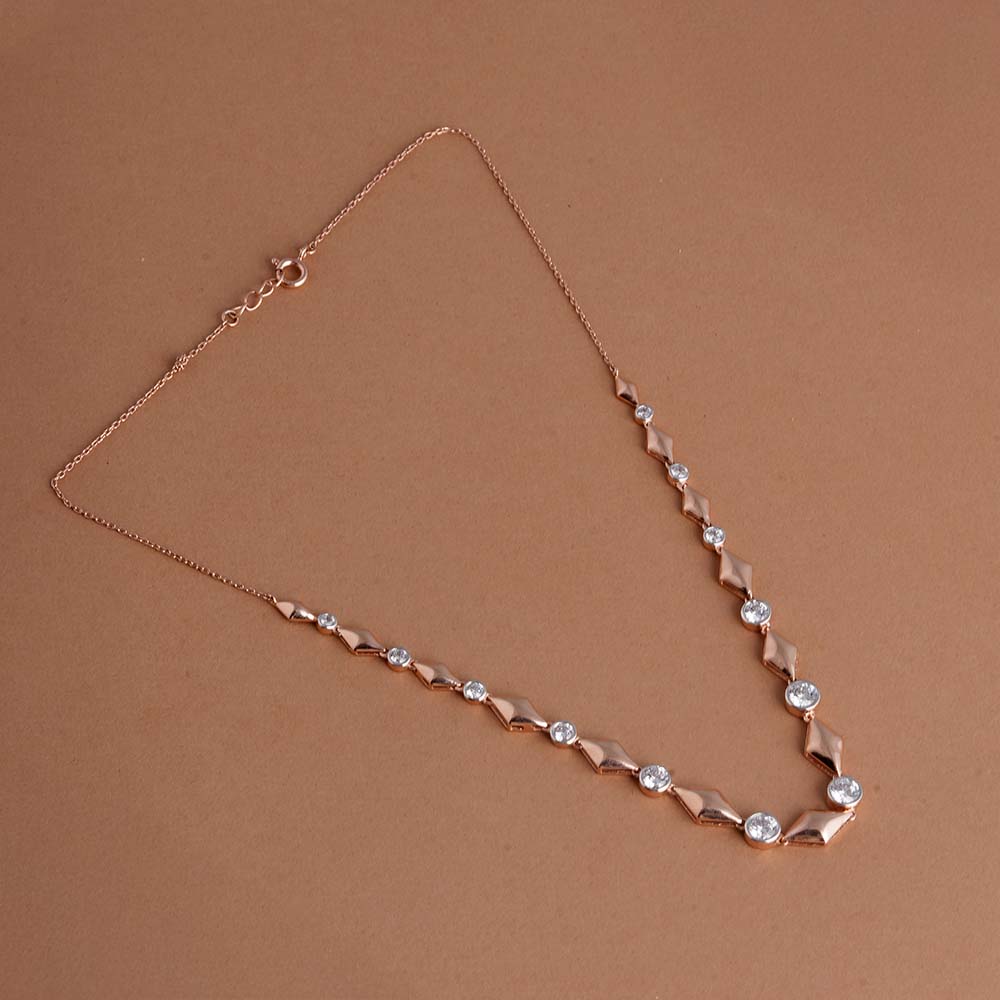 Silvéra Signature Necklace