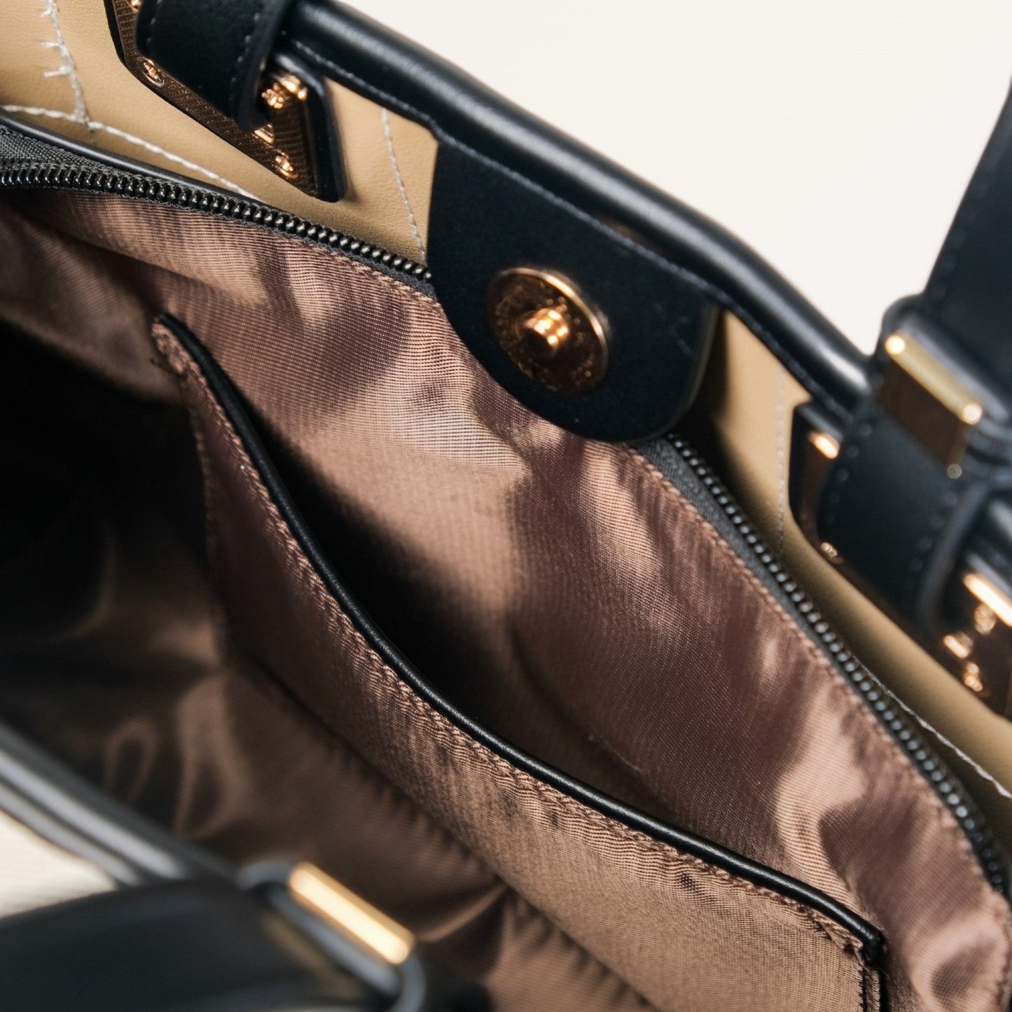 Luma Handbag With Sling Strap