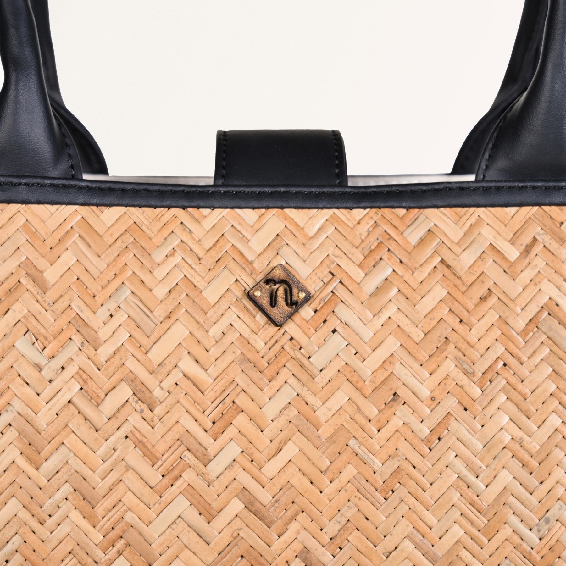 BreezeBag Carryall Black Tote