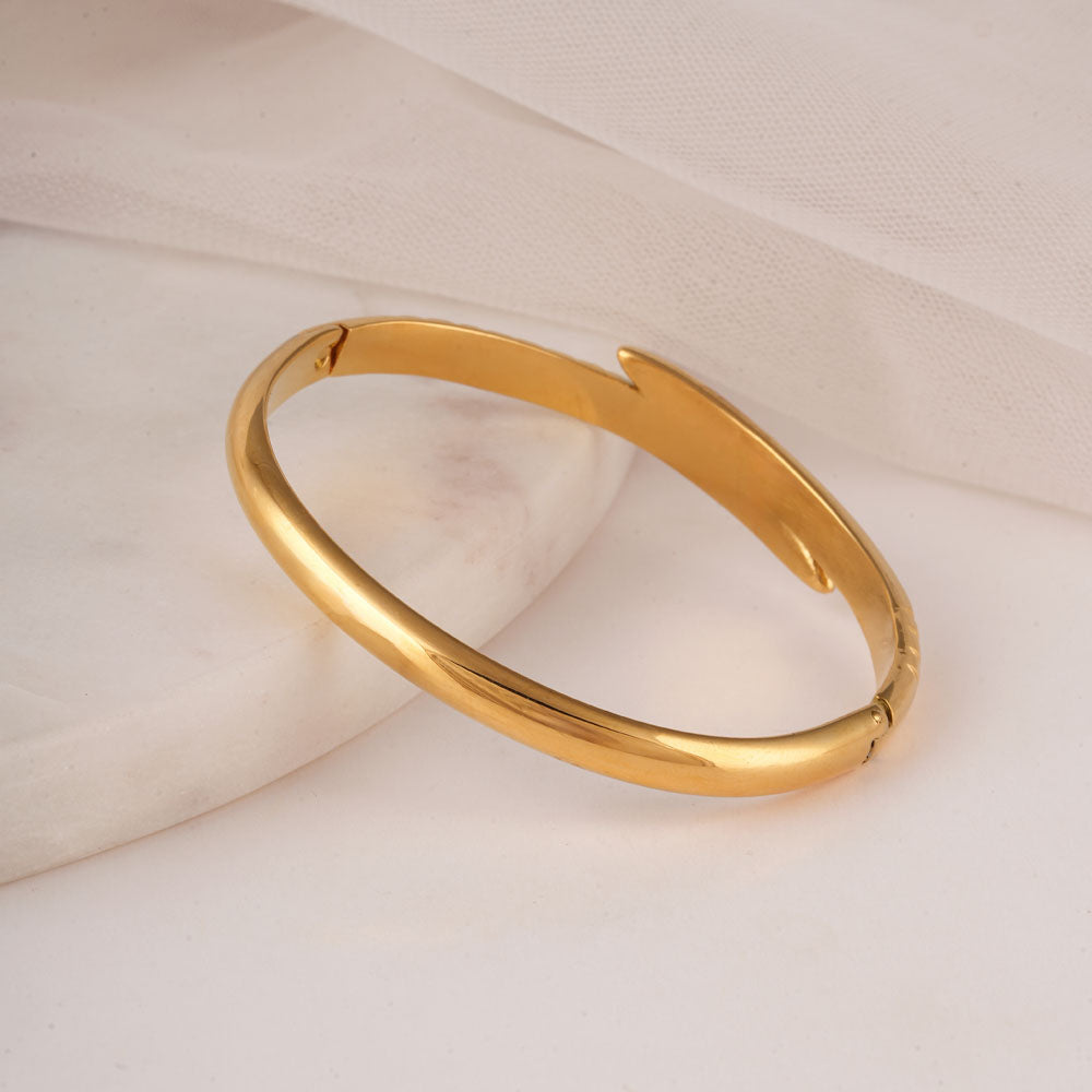 Textured Snake Tail Bangle Bracelet
