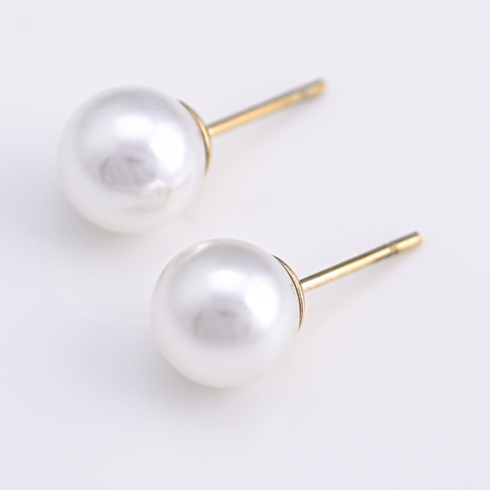 Enchanted Pearl Stud Earrings