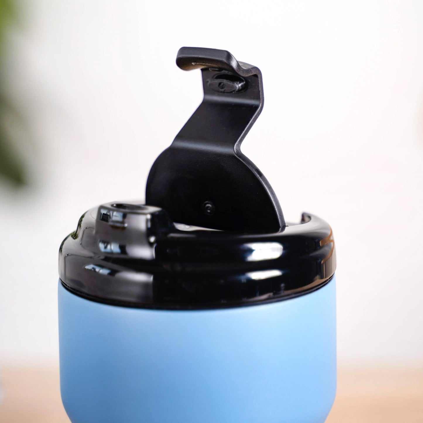 Brewster Easy Sip Copper Insulated Travel Mug Azure Blue 350ml