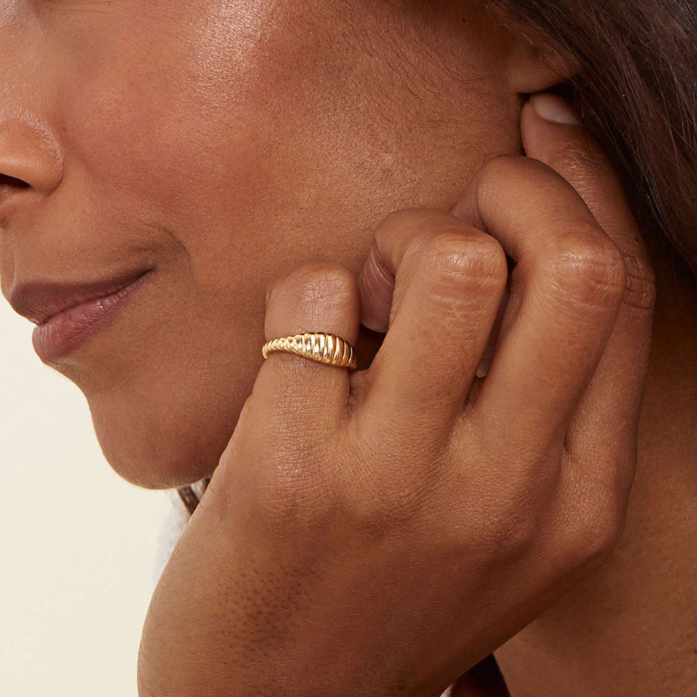 Vintage Ribbed Dome Ring