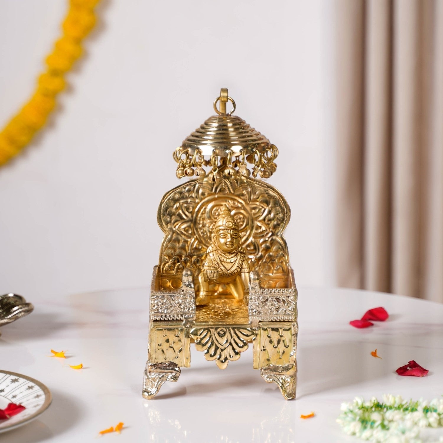 Brass Singhasan With Detachable Chatra