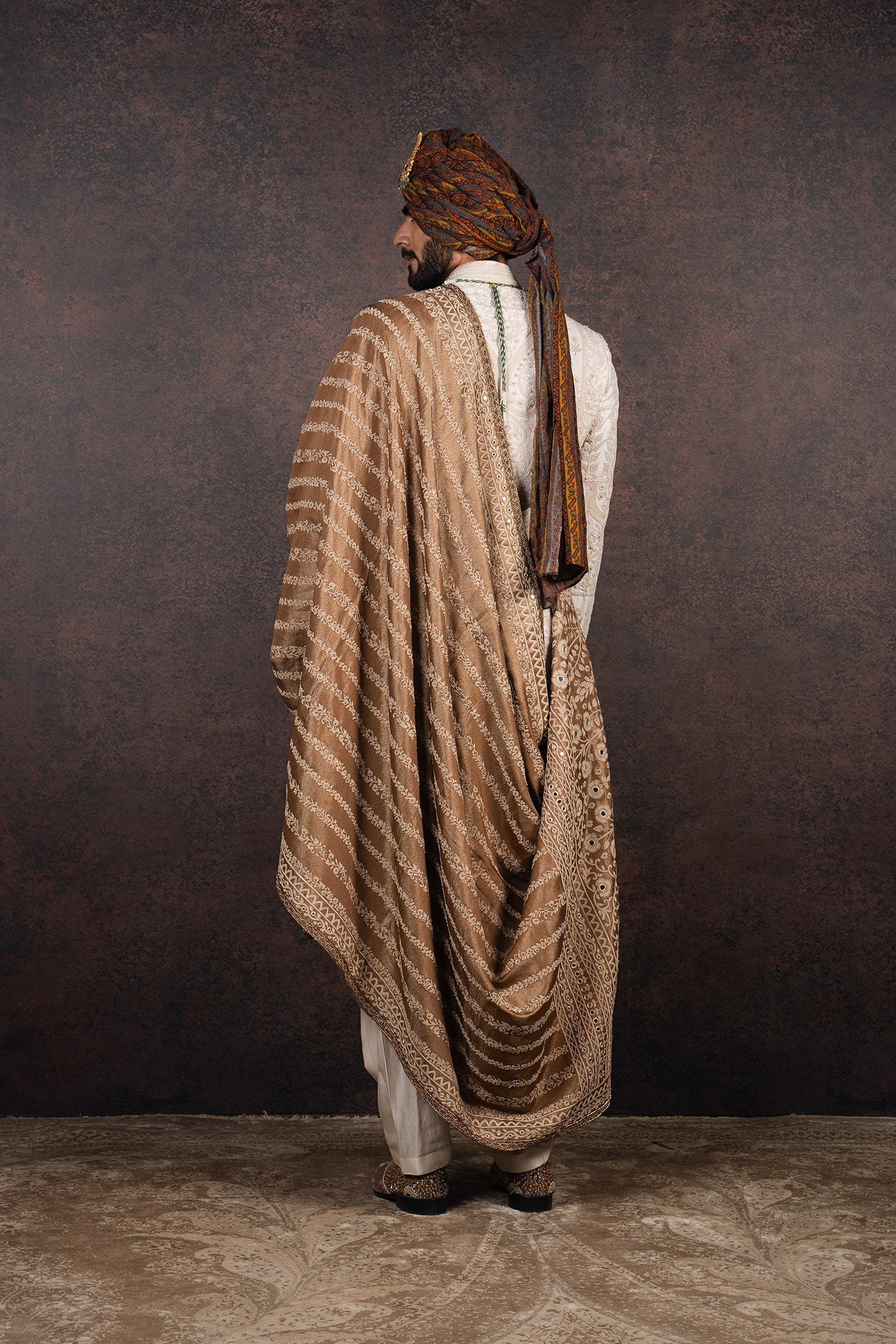 Banarasi Metallic Embroidered Stole | MURAQQA