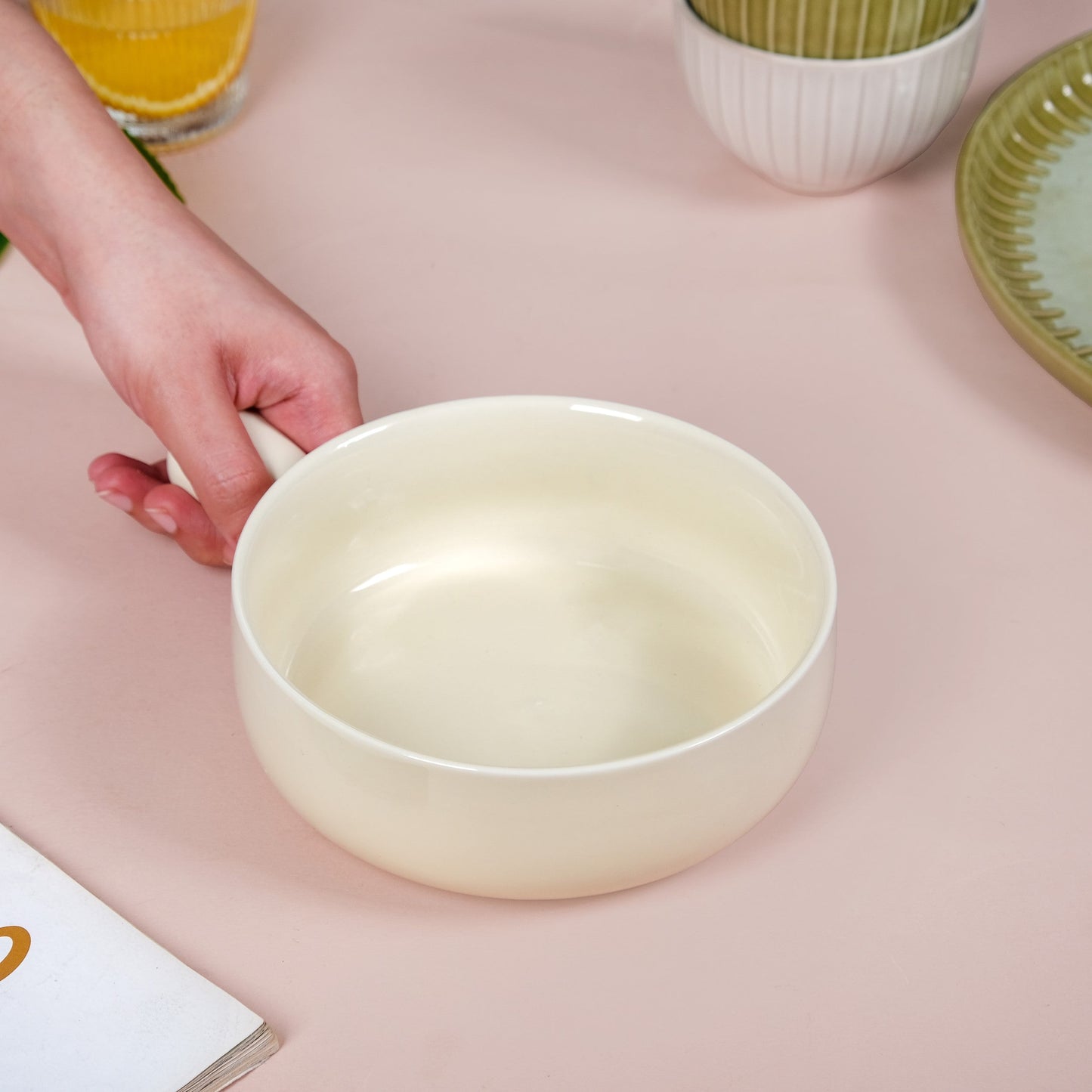 Pastel Cream Ceramic Bowl With Handle 700ml