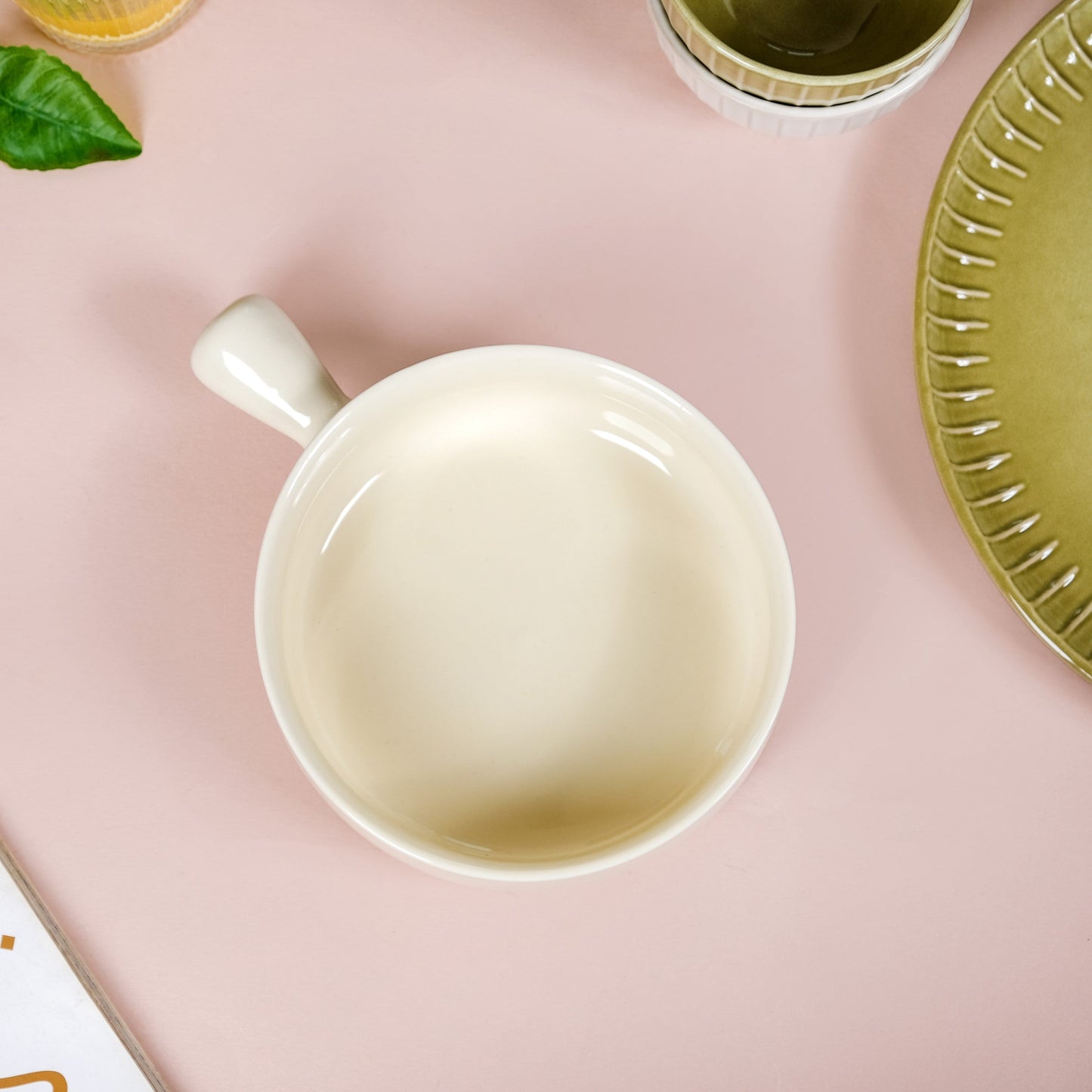 Pastel Cream Ceramic Bowl With Handle 700ml