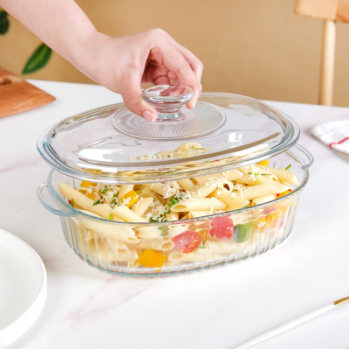 Fluted Glass Casserole Dish With Lid 1600ml