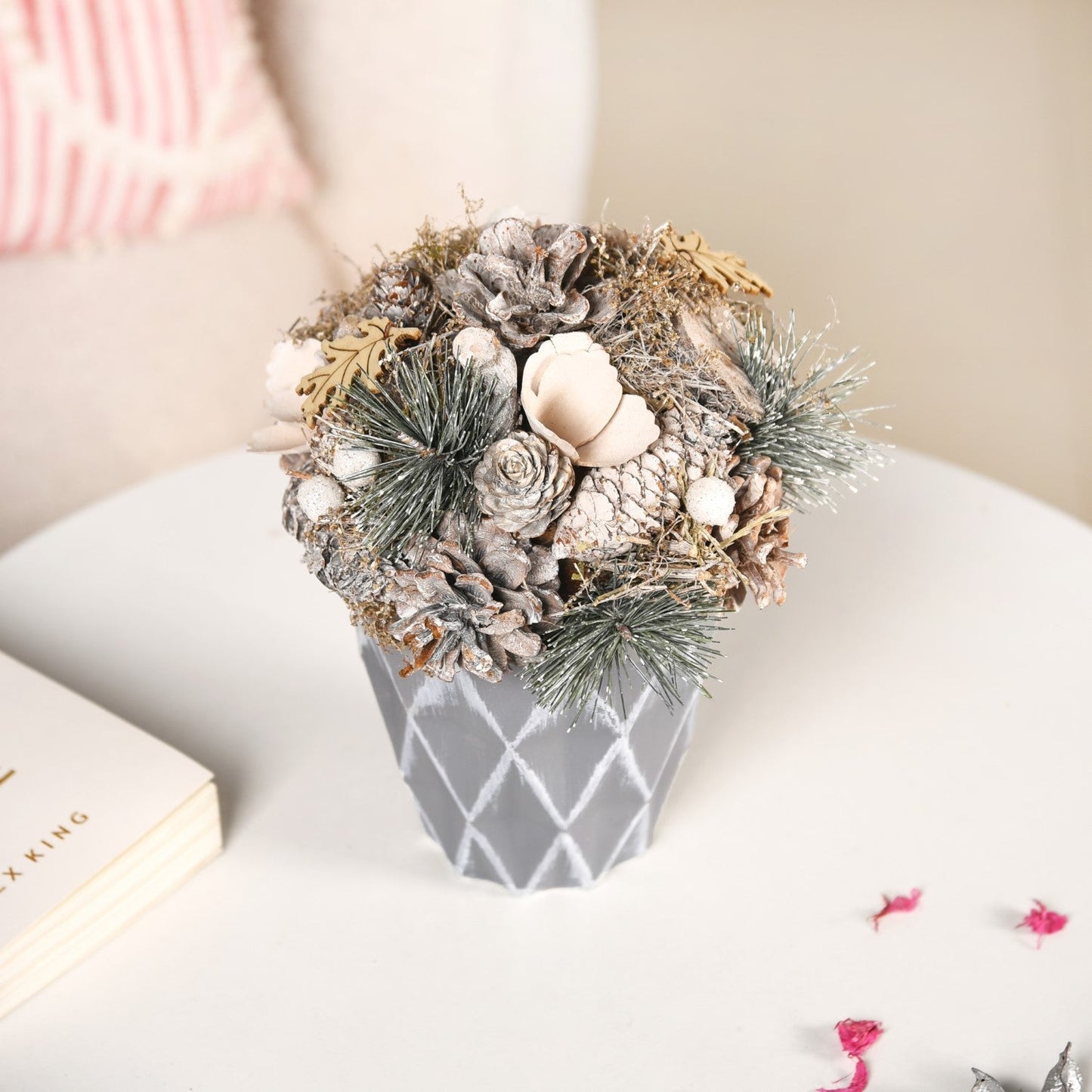 Frosty Pine Cones Dried Flower Pot