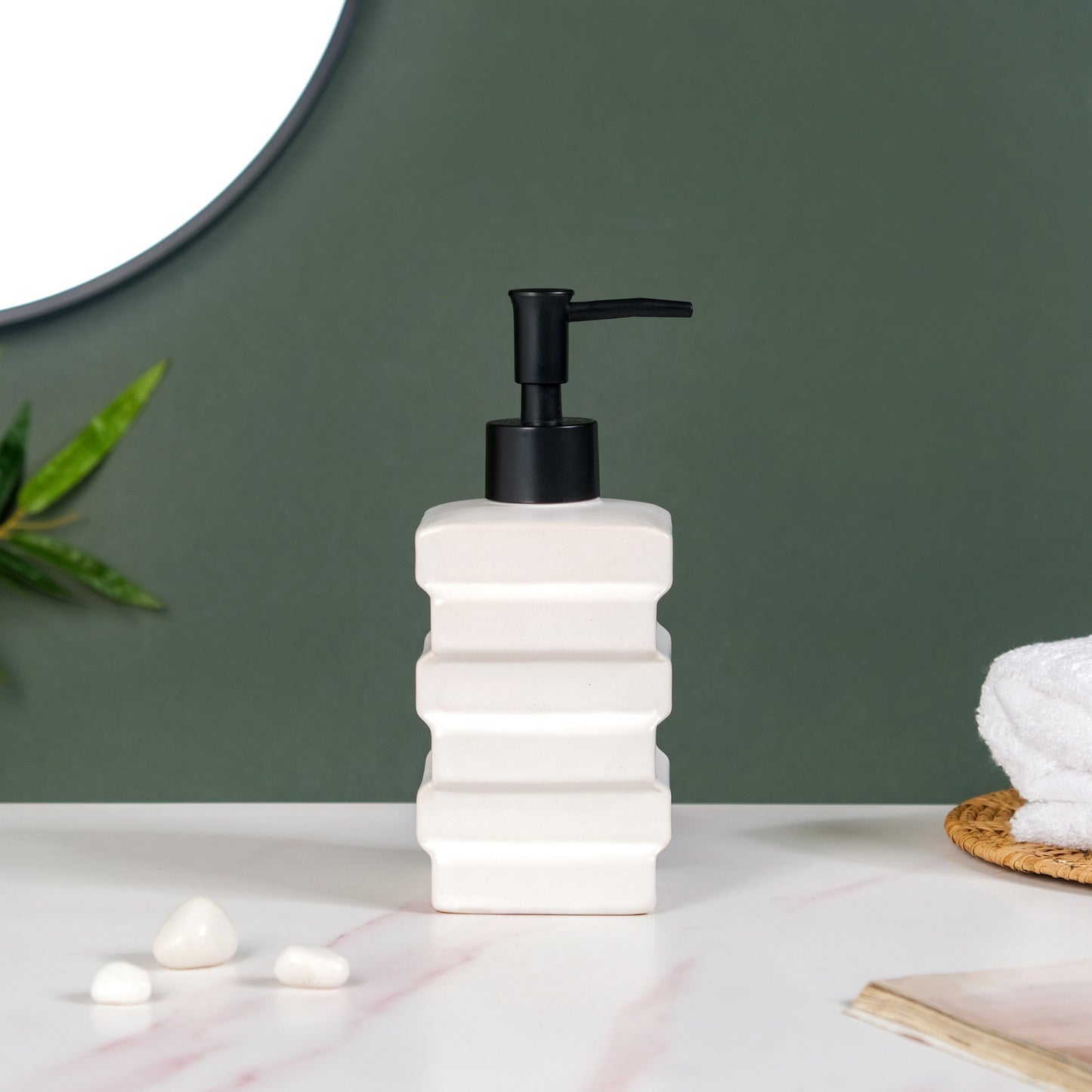Brick Textured Liquid Dispenser White 450ml