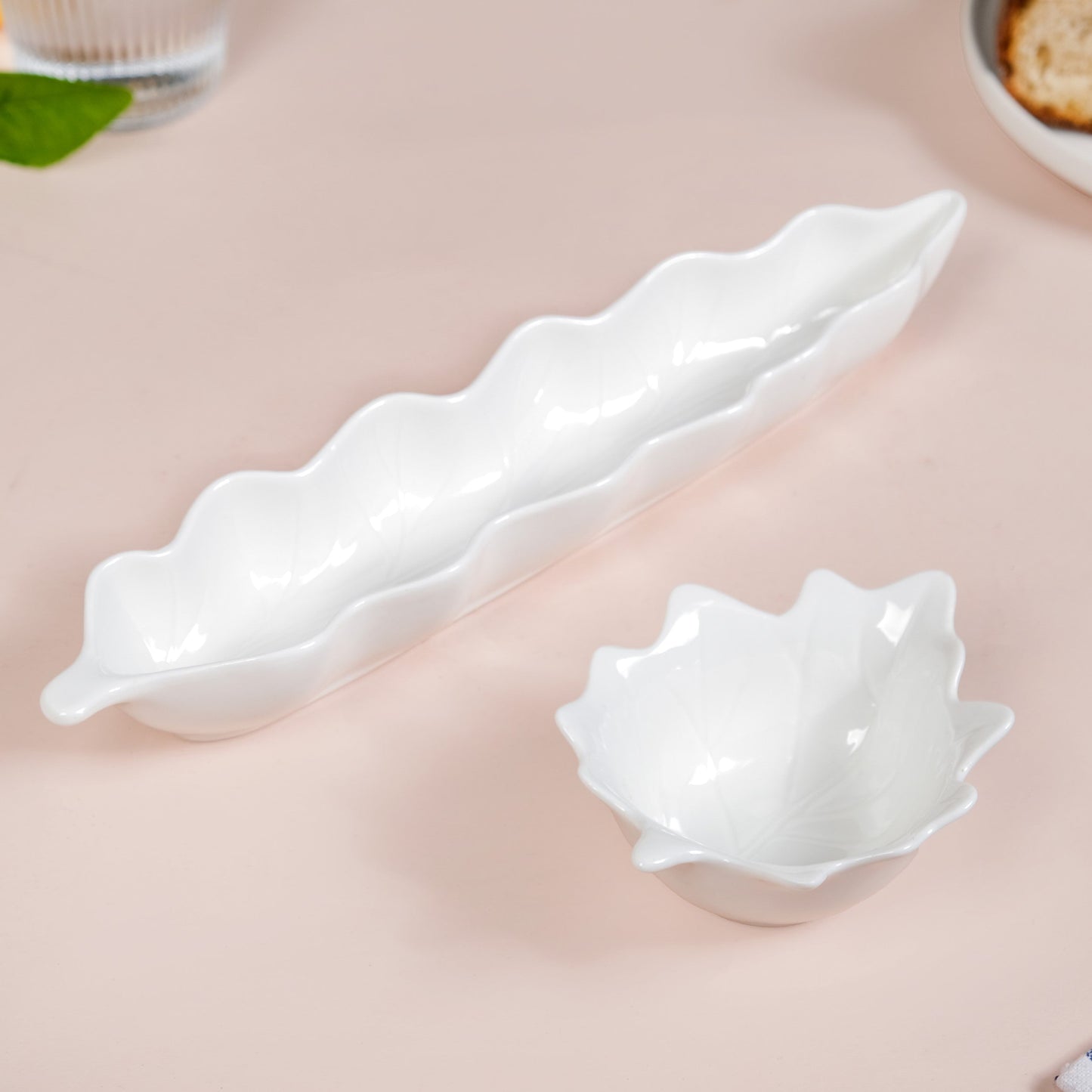 Leaf Ceramic Bowls And Long Plate Set of 4 With Tray