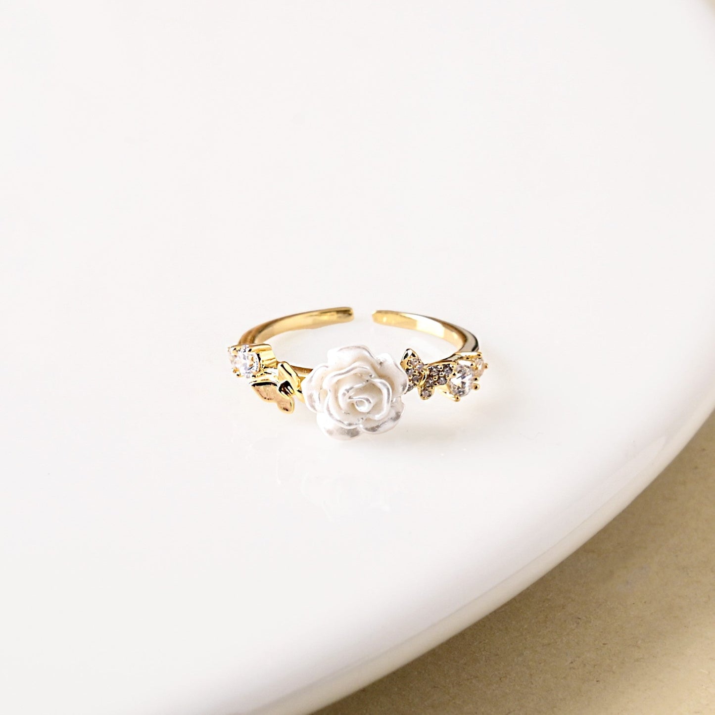 Enchanted Rose Garden Gold Ring