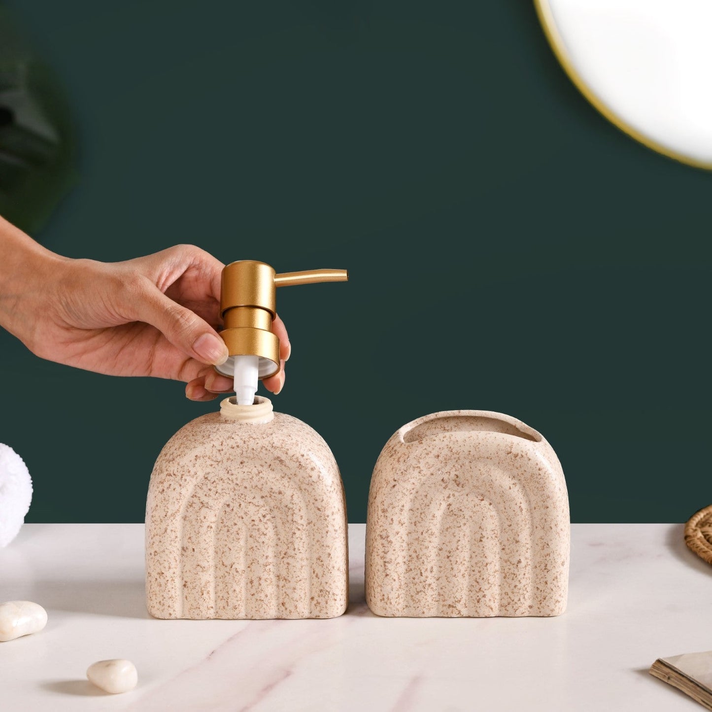 Ceramic Texture Arched Bathroom Accessories Set of 2