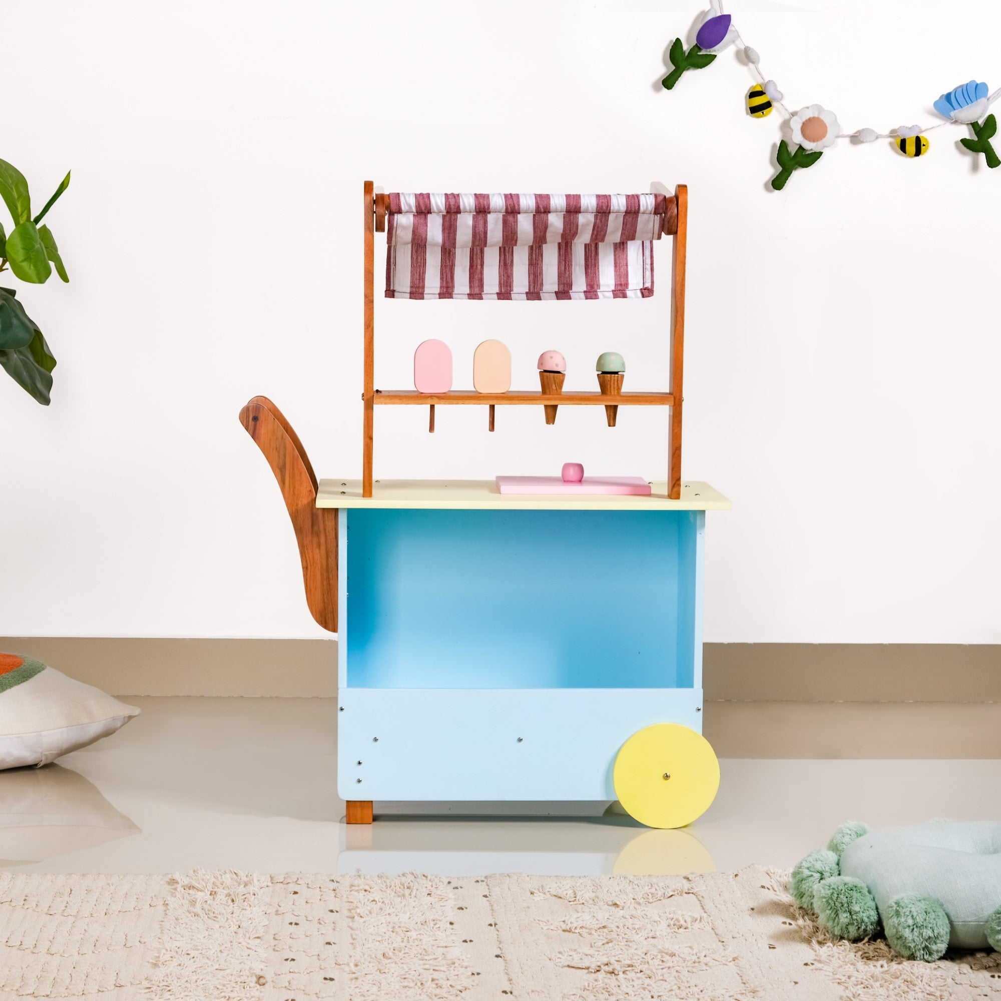 Pretend Play Creative Wooden Ice Cream Cart With Ice Cream