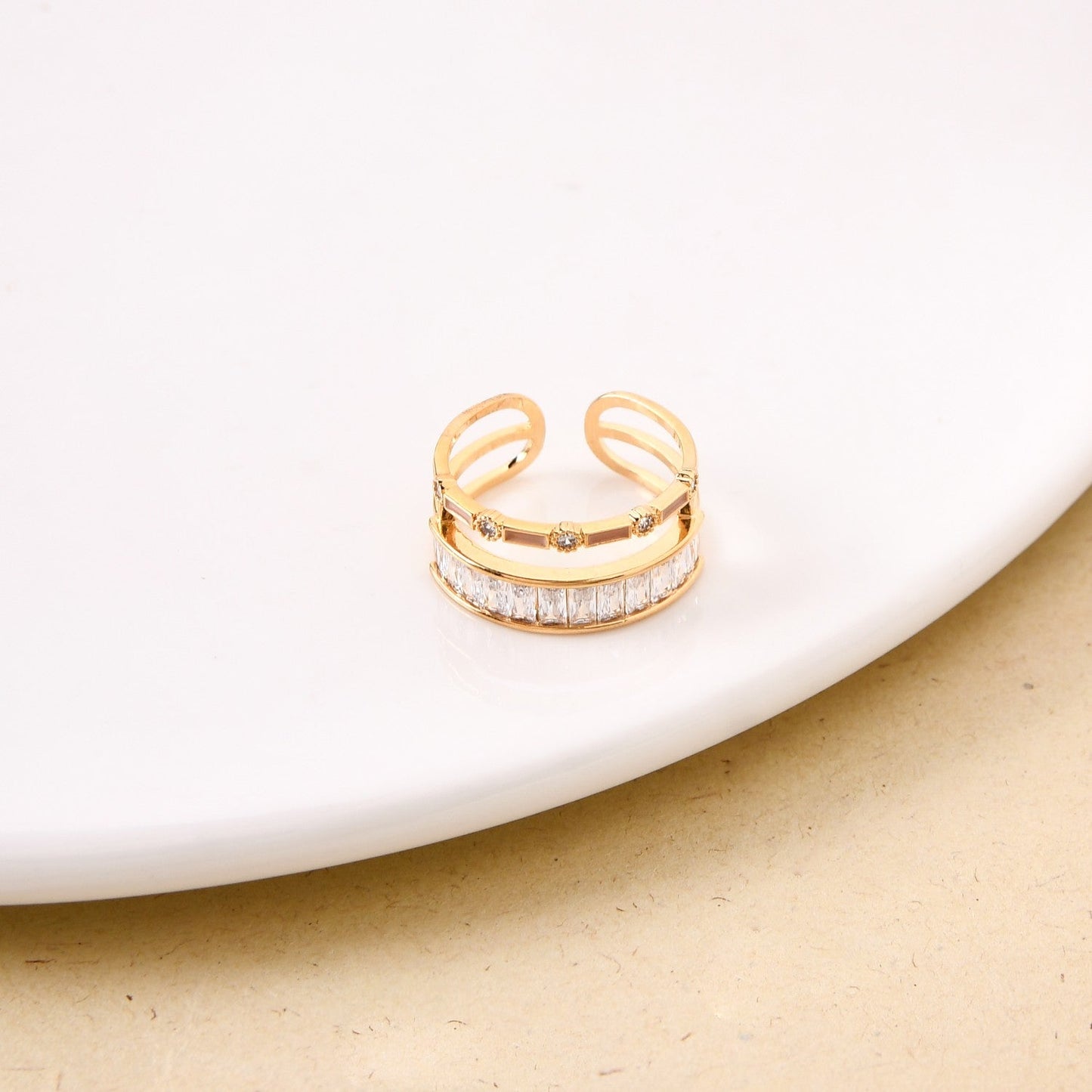 Rosy Vintage Glam Ring