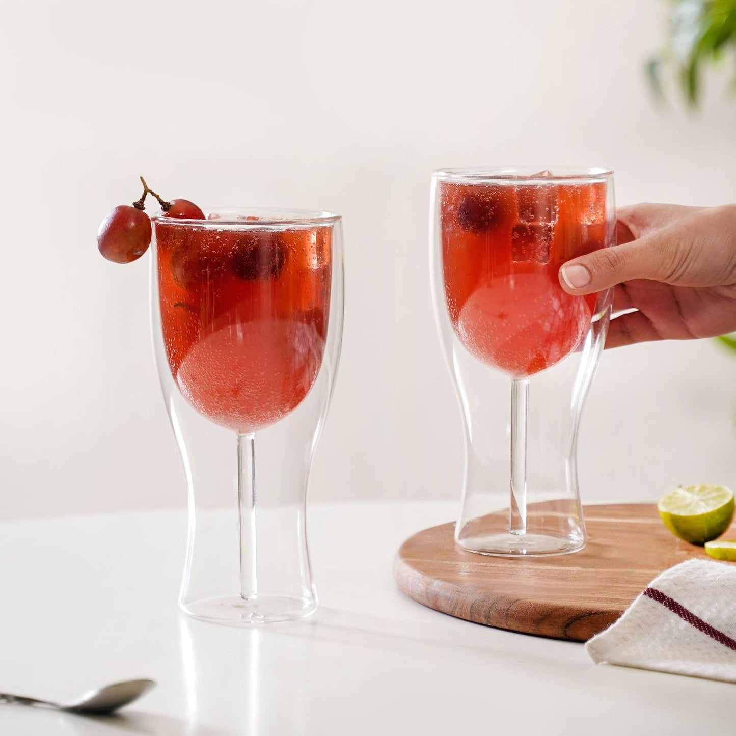 Set Of 2 Borosilicate Double Wall Wine Glasses 450ml
