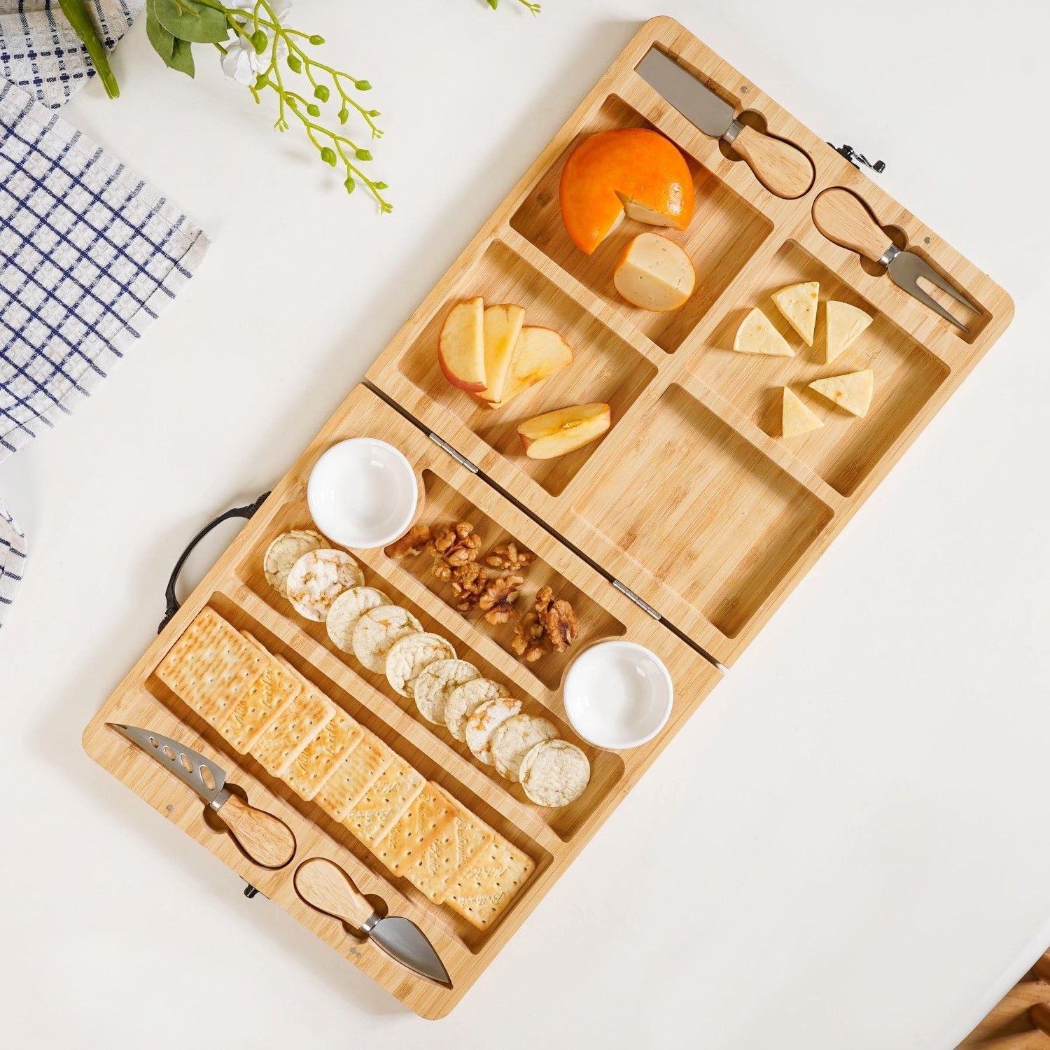 Foldable Trending Charcuterie Board Set With Bowls And Knives 22inch