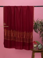 Elegant Cashmina Shawl with Palla Pattern in Maroon