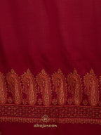 Elegant Cashmina Shawl with Palla Pattern in Maroon
