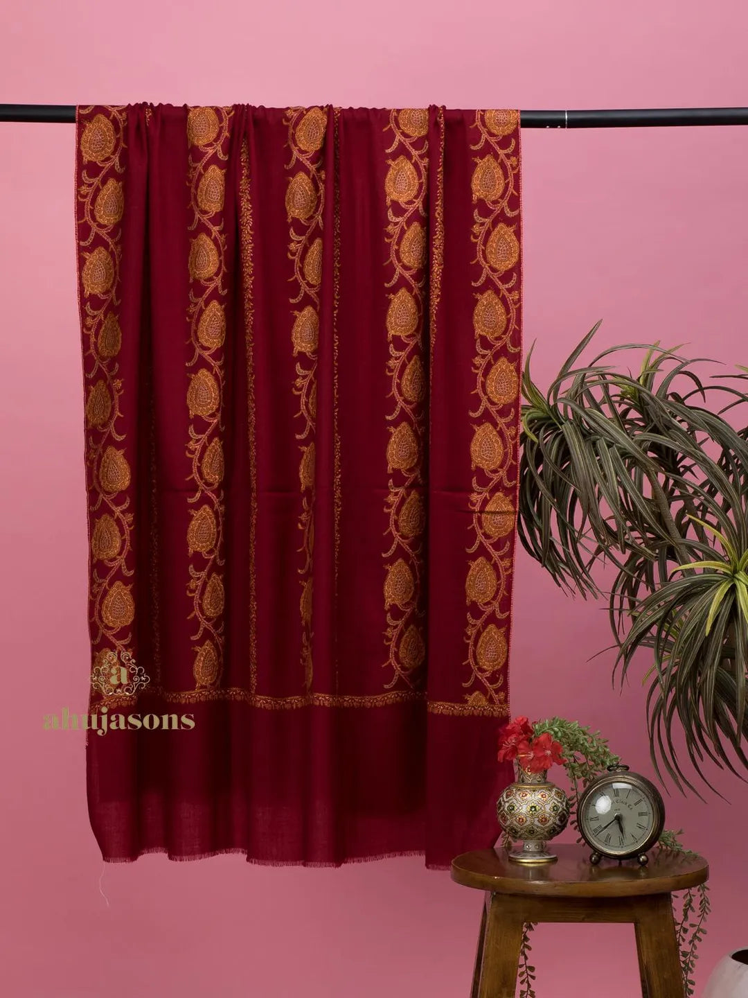 Elegant Cashmina Shawl with Jaal Pattern in Maroon