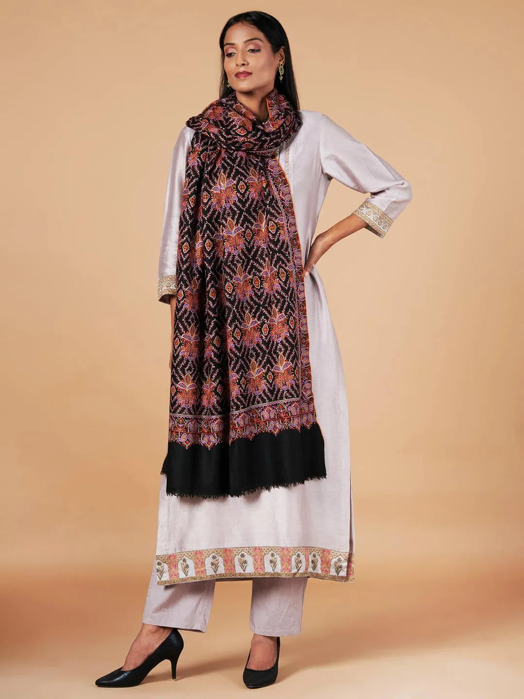 Elegant Handloom Pashmina Shawl Jama Embroidery in Black