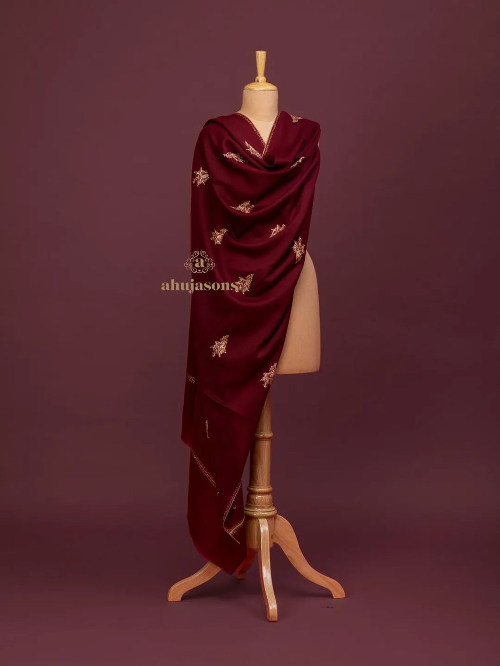 Elegant Cashmina Shawl with Booti Pattern in Maroon