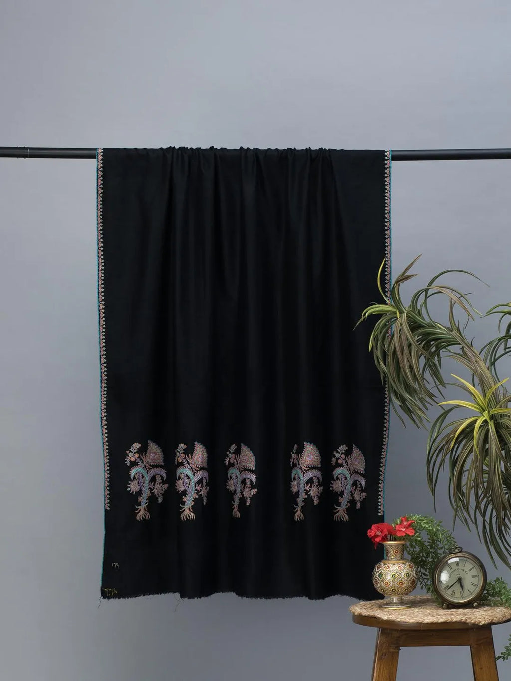 Classic Handloom Pashmina Shawl in Black