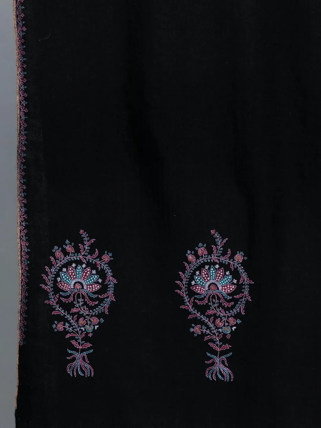 Classic Handloom Pashmina Shawl in Black