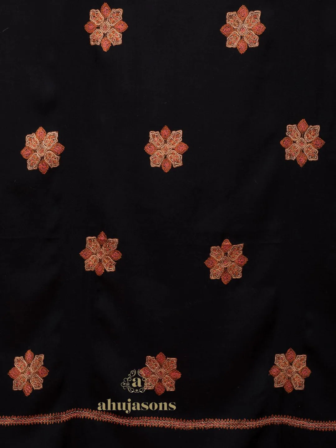 Elegant Cashmina Shawl with Booti Pattern in Black