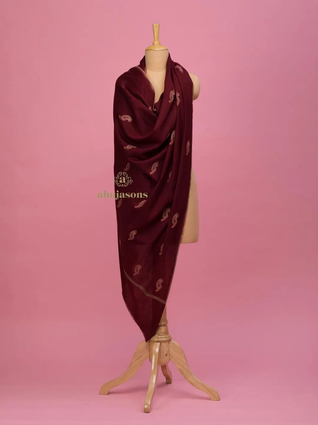 Elegant Cashmina Shawl with Booti Pattern in Maroon