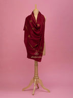 Elegant Cashmina Shawl with Booti Pattern in Maroon
