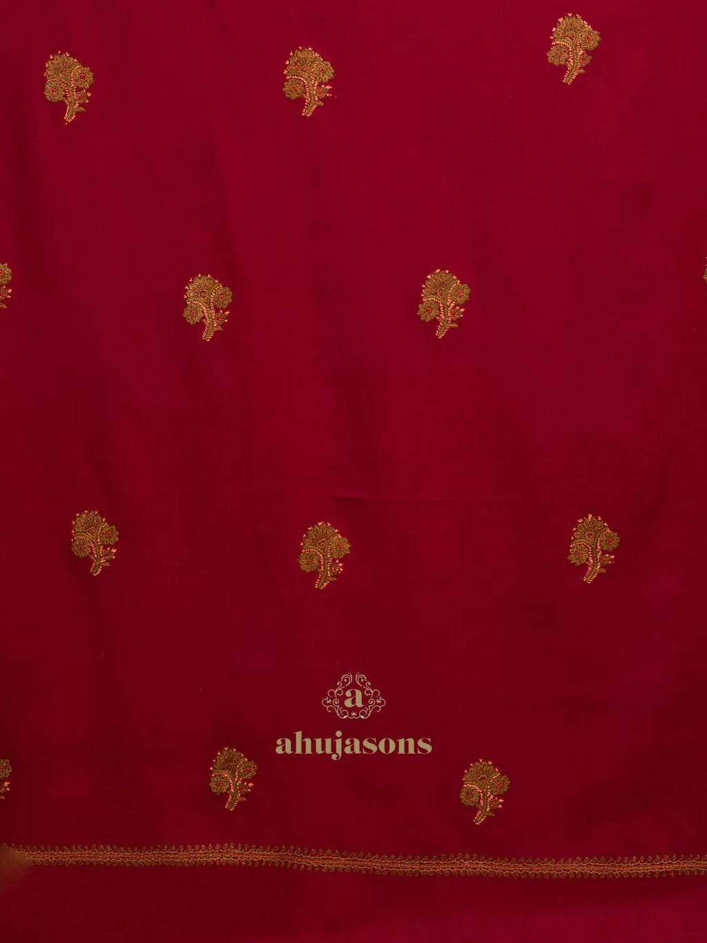 Elegant Cashmina Shawl with Booti Pattern in Maroon