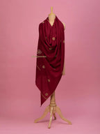 Elegant Cashmina Shawl with Booti Pattern in Maroon