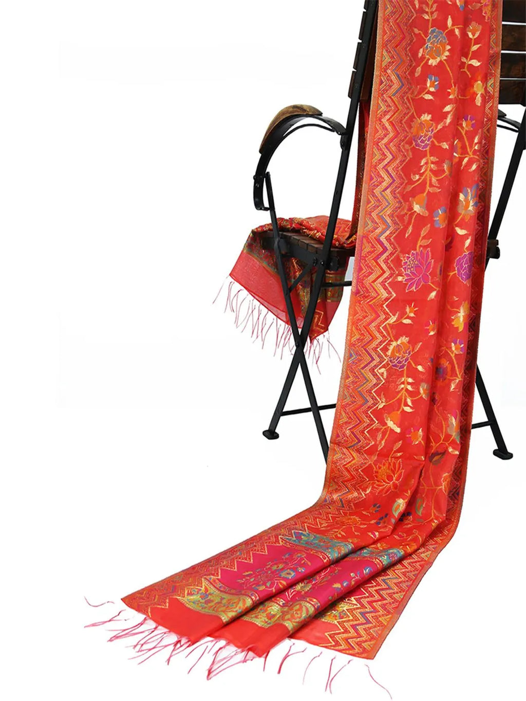 Elegant Silk Dupatta with Silk Duptta Pattern in Red