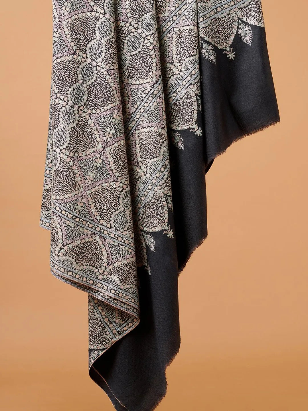 Elegant Handloom Pashmina Shawl Jama Embroidery in Grey