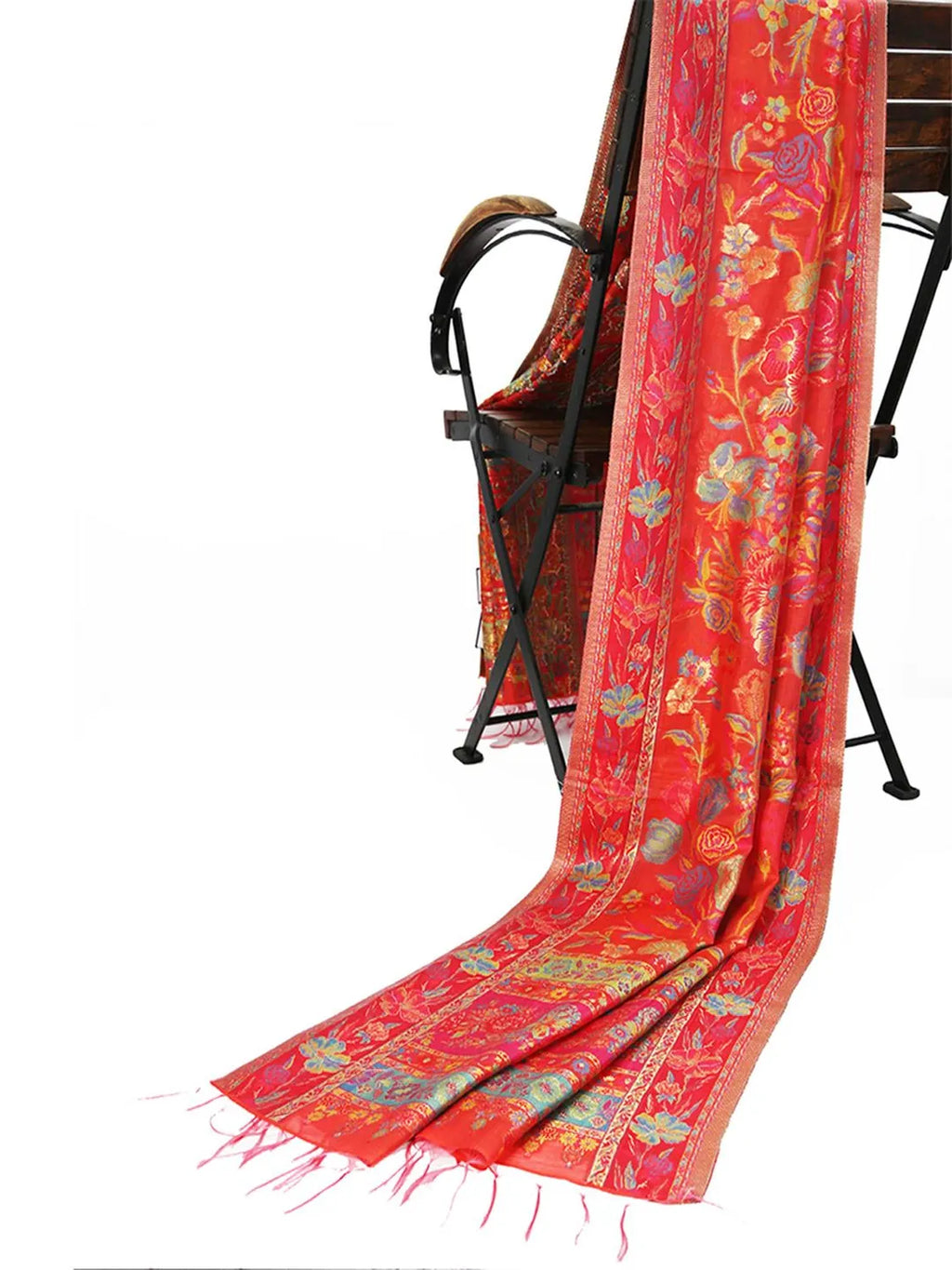 Elegant Silk Dupatta with Silk Duptta Pattern in Red