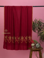Elegant Cashmina Shawl with Palla Pattern in Maroon