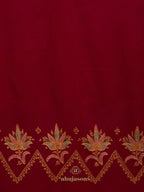 Elegant Cashmina Shawl with Palla Pattern in Maroon