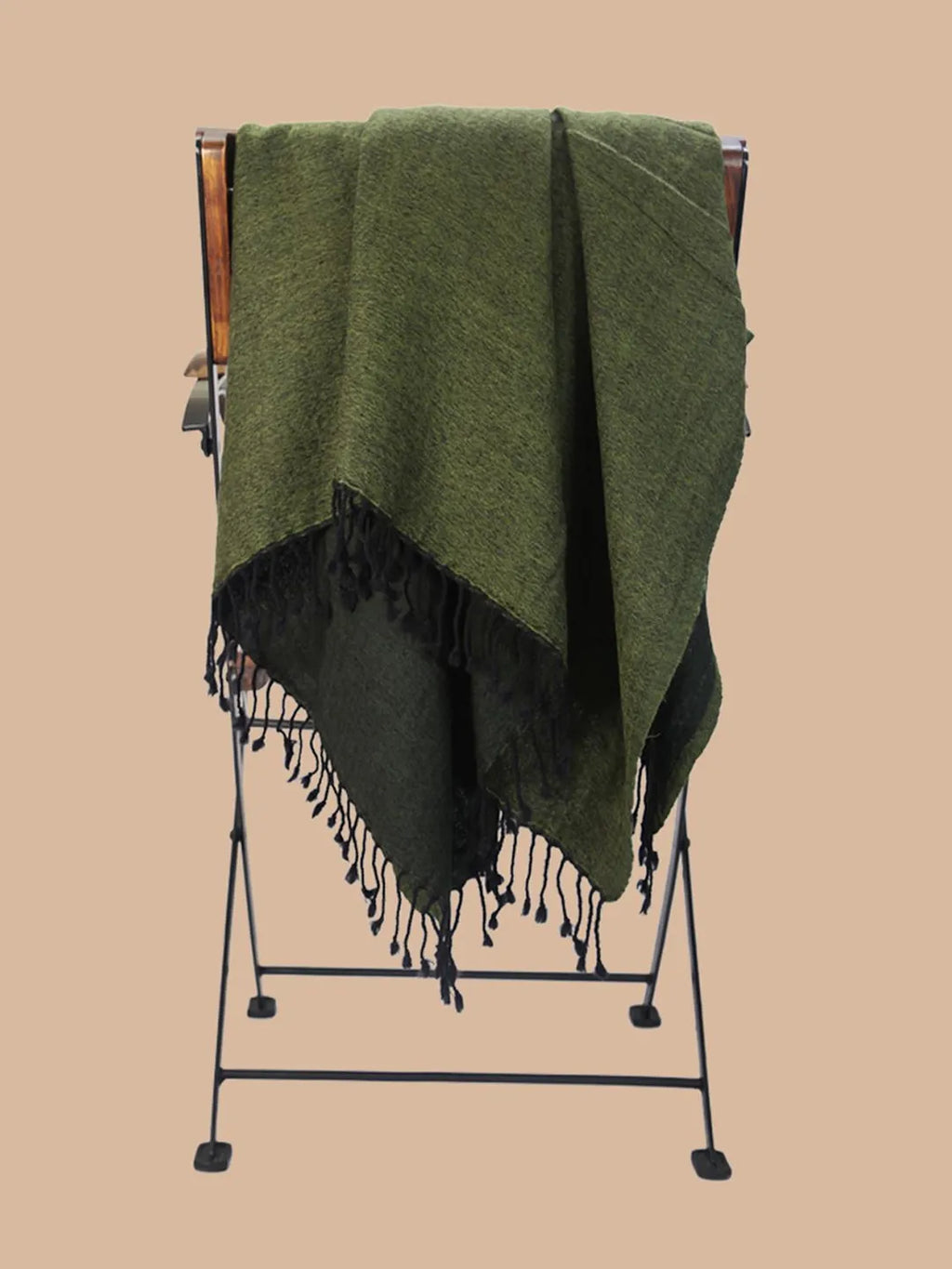Cosy Throws Decorative Weave with Reversible Throw Pattern in Green