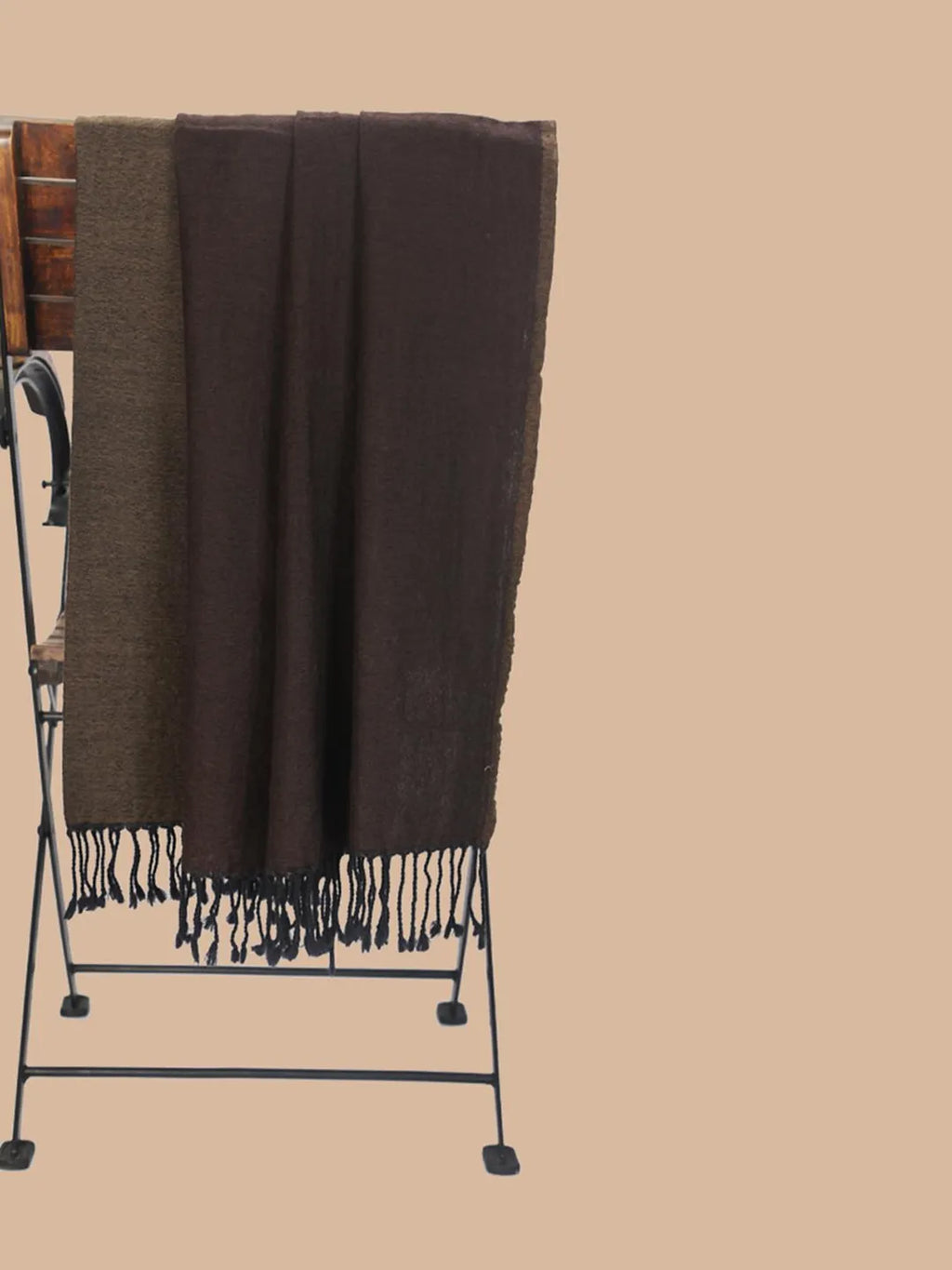 Cosy Throws Decorative Weave with Reversible Throw Pattern in Dark Brown