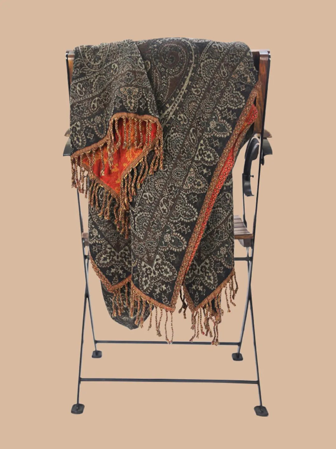 Cosy Throws Decorative Weave with Reversible Throw Pattern in Black