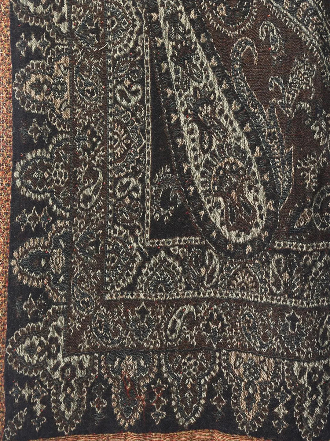 Cosy Throws Decorative Weave with Reversible Throw Pattern in Black