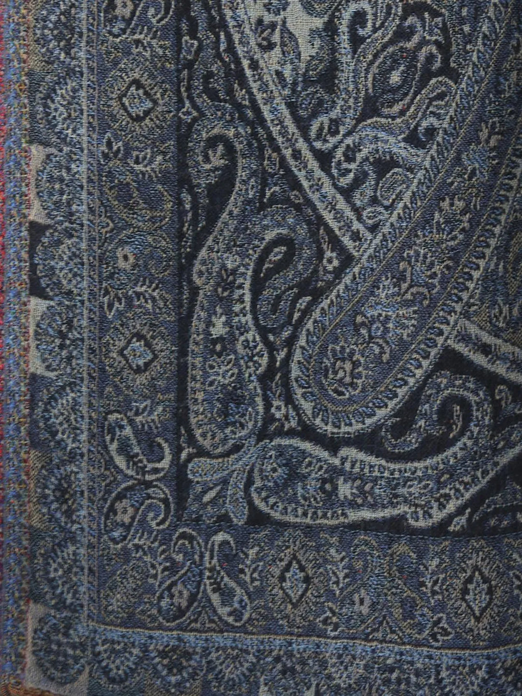 Cosy Throws Decorative Weave with Reversible Throw Pattern in Blue & Red