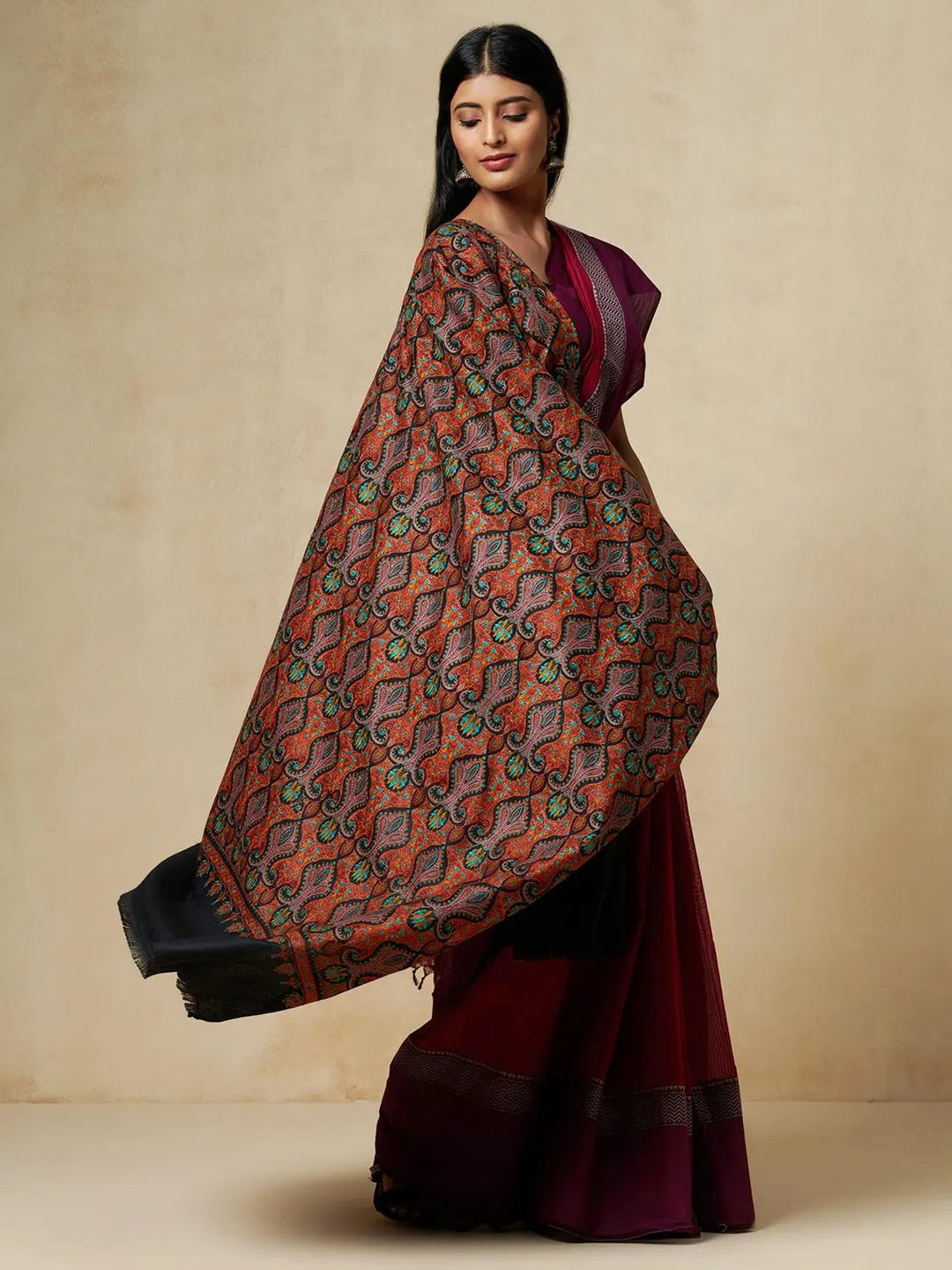 Classic Shawl Wool Blend with Jamawaar Pattern in Black (Multi)