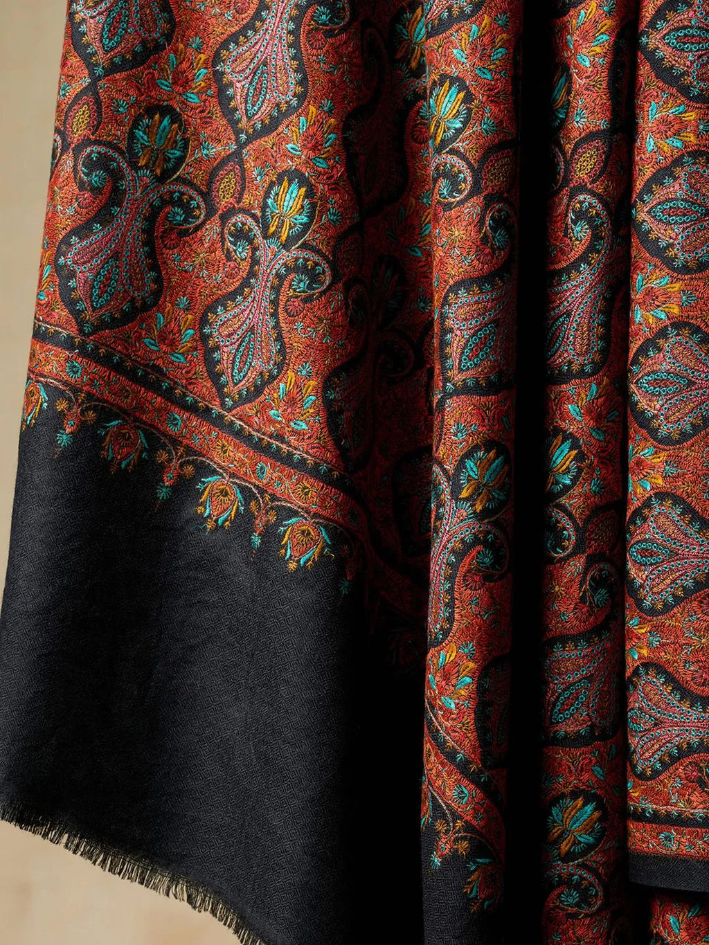 Classic Shawl Wool Blend with Jamawaar Pattern in Black (Multi)