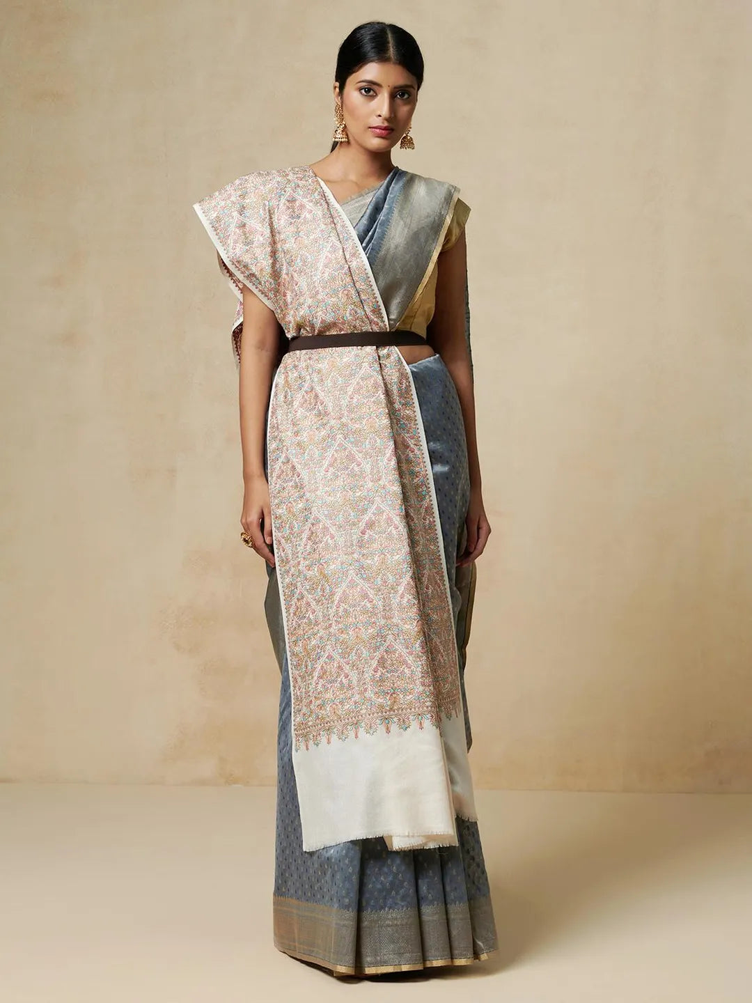 Elegant Shawl Wool Blend with Jamawaar Pattern in White