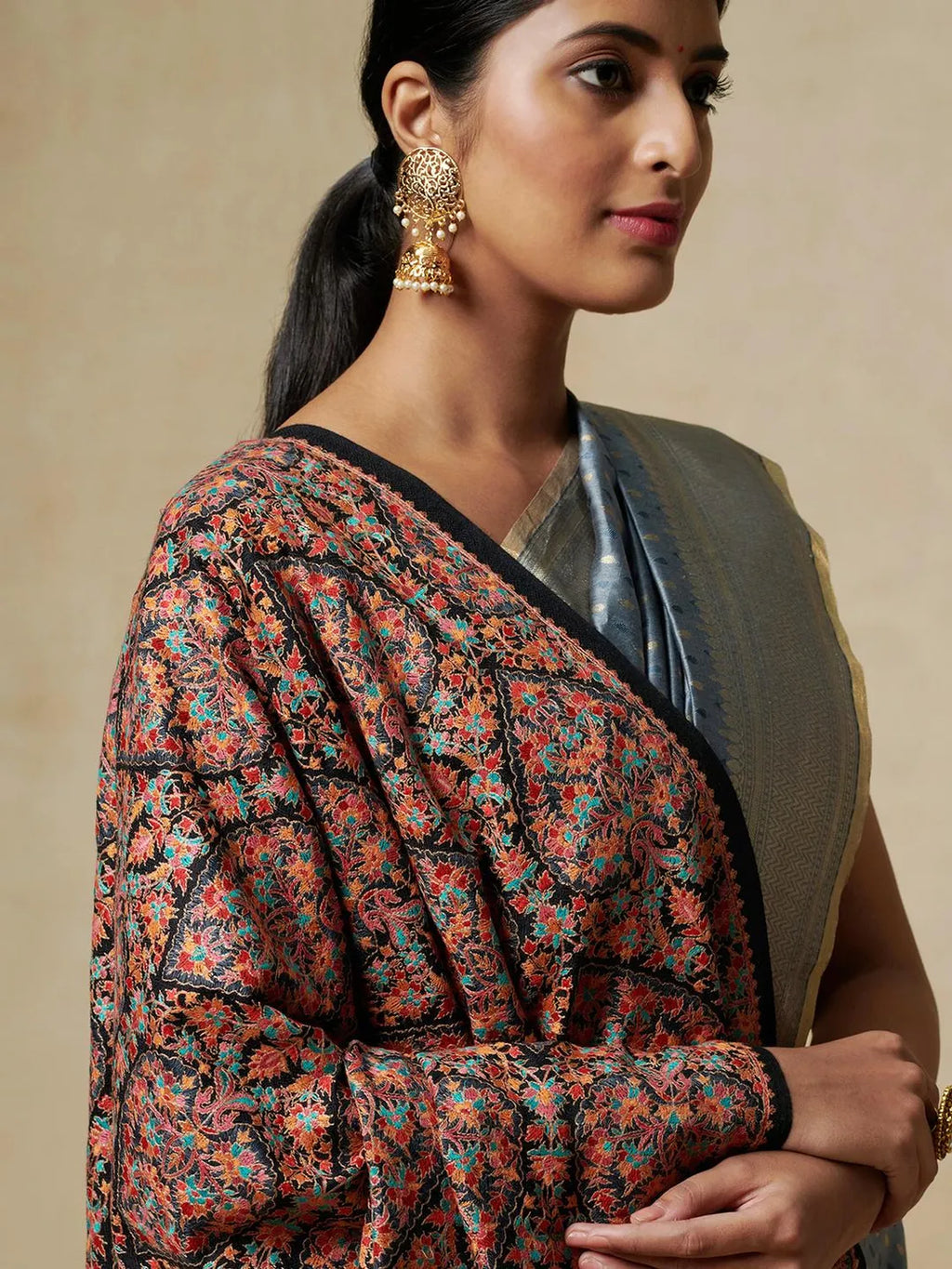 Classic Shawl Wool Blend with Jamawaar Pattern in Black (Multi)