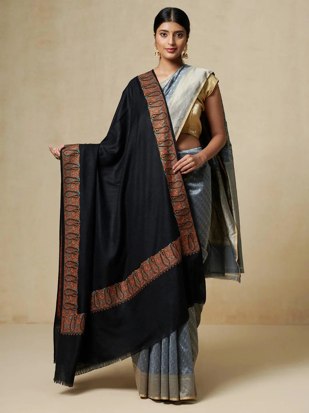 Elegant Shawl Wool Blend with Jamawaar Pattern in Black